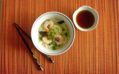 Nouilles somen froides en bouillon