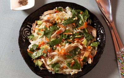 Salade de vermicelles au poulet