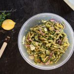 salade de pâtes aux courgettes frites, edamame et mozzarella