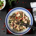 nouilles transparentes au poulet et champignons