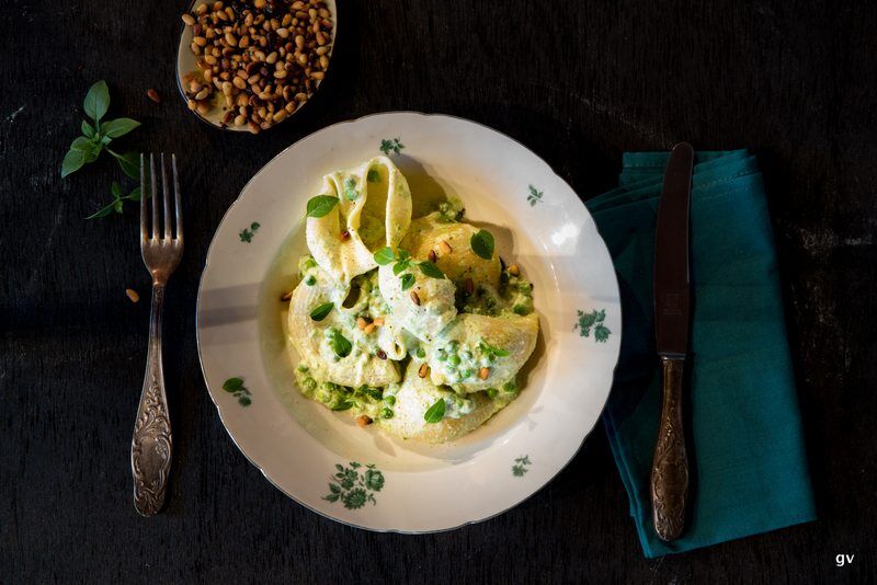 lumacone aux petits pois, yaourt et feta