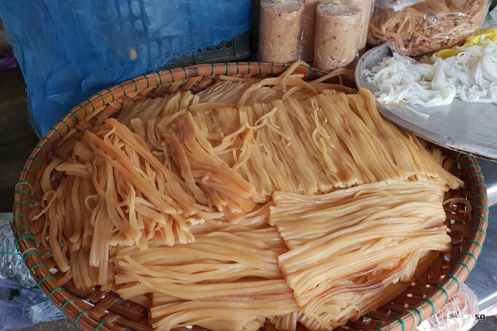 cau lau, vente au marché