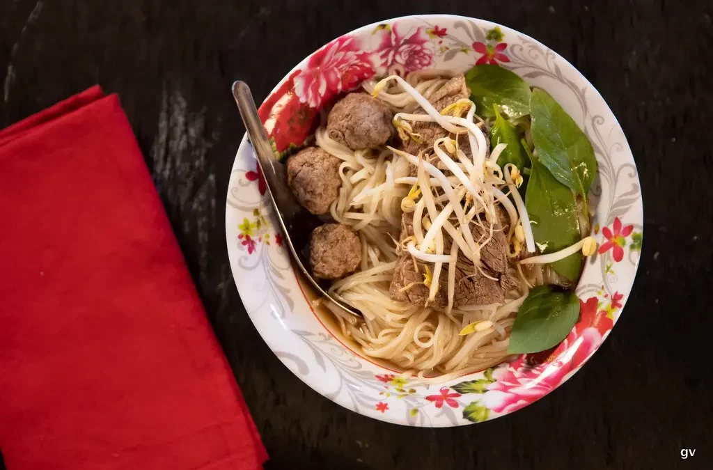 Kuaytiaw rua nuea – nouilles du bateau