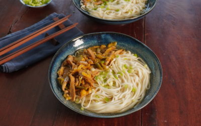 Soupe de Sichouan aux nouilles, porc et moutarde fermentée