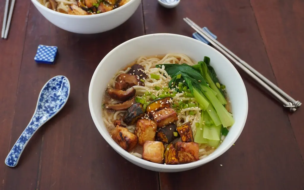 Ramen à la kabocha et tofu grillés
