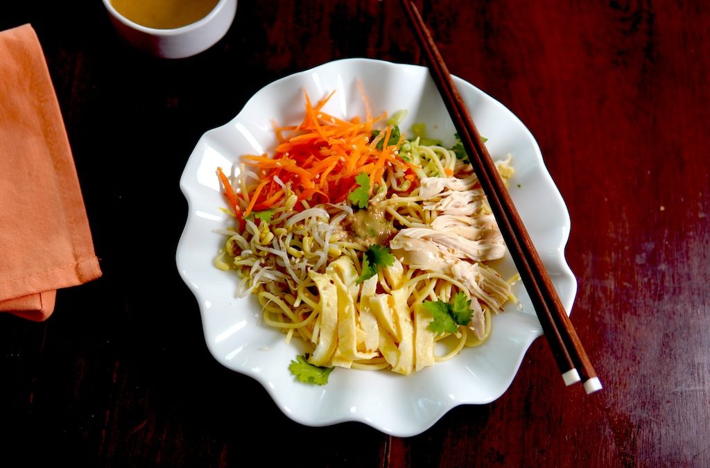 Nouilles froides à la sauce sésame