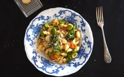 Orecchiette con acciughe e broccoletti