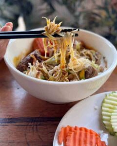 Nom banh chok curry à Siem Reap